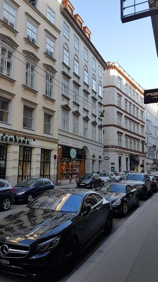 Sobieski Apartments St. Stephen'S Cathedral Виена Екстериор снимка