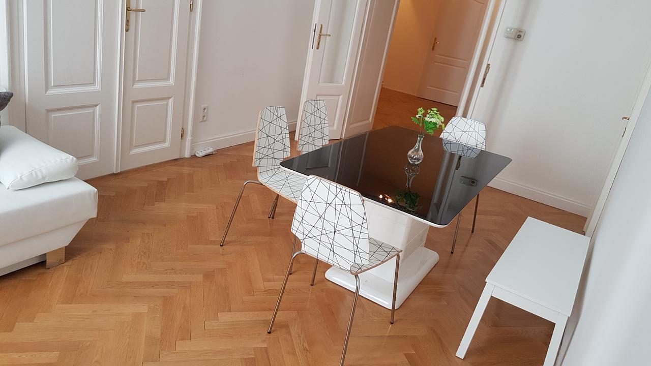 Sobieski Apartments St. Stephen'S Cathedral Виена Екстериор снимка
