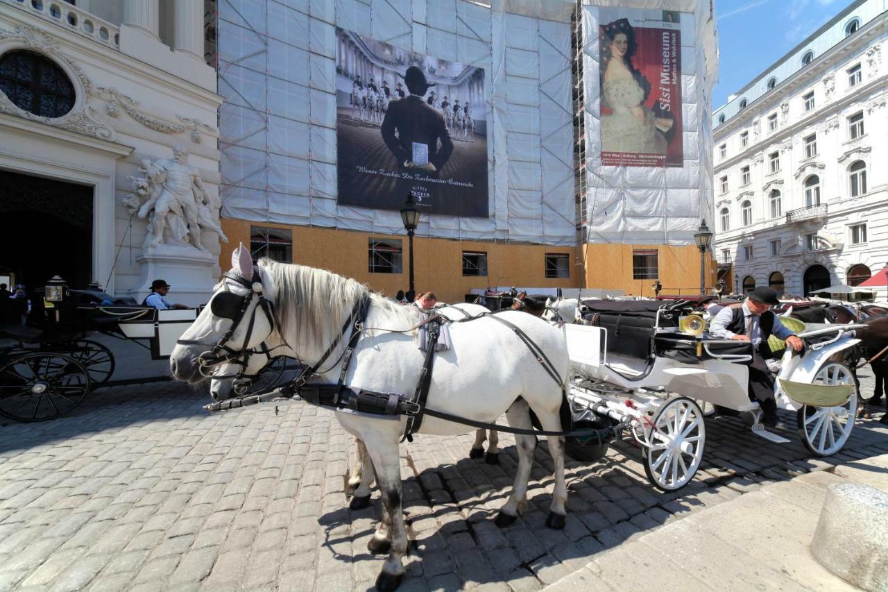Sobieski Apartments St. Stephen'S Cathedral Виена Екстериор снимка
